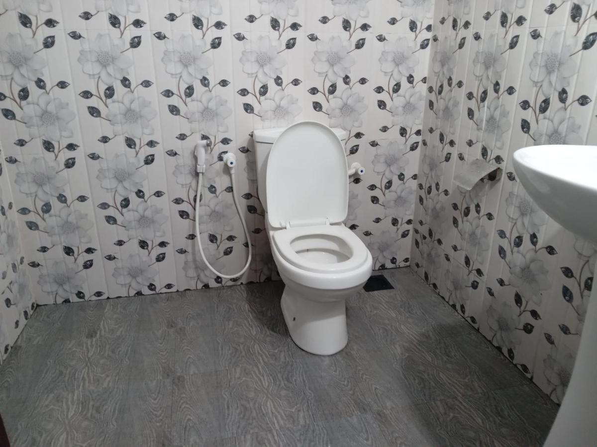 נילבלי Vibushan Guest House מראה חיצוני תמונה