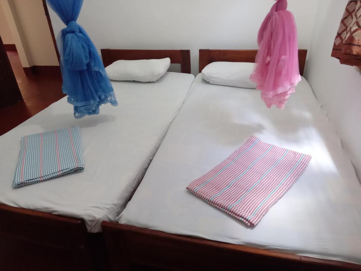 נילבלי Vibushan Guest House מראה חיצוני תמונה