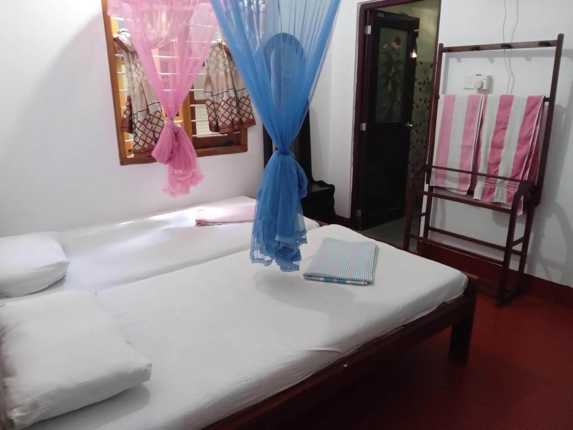 נילבלי Vibushan Guest House מראה חיצוני תמונה